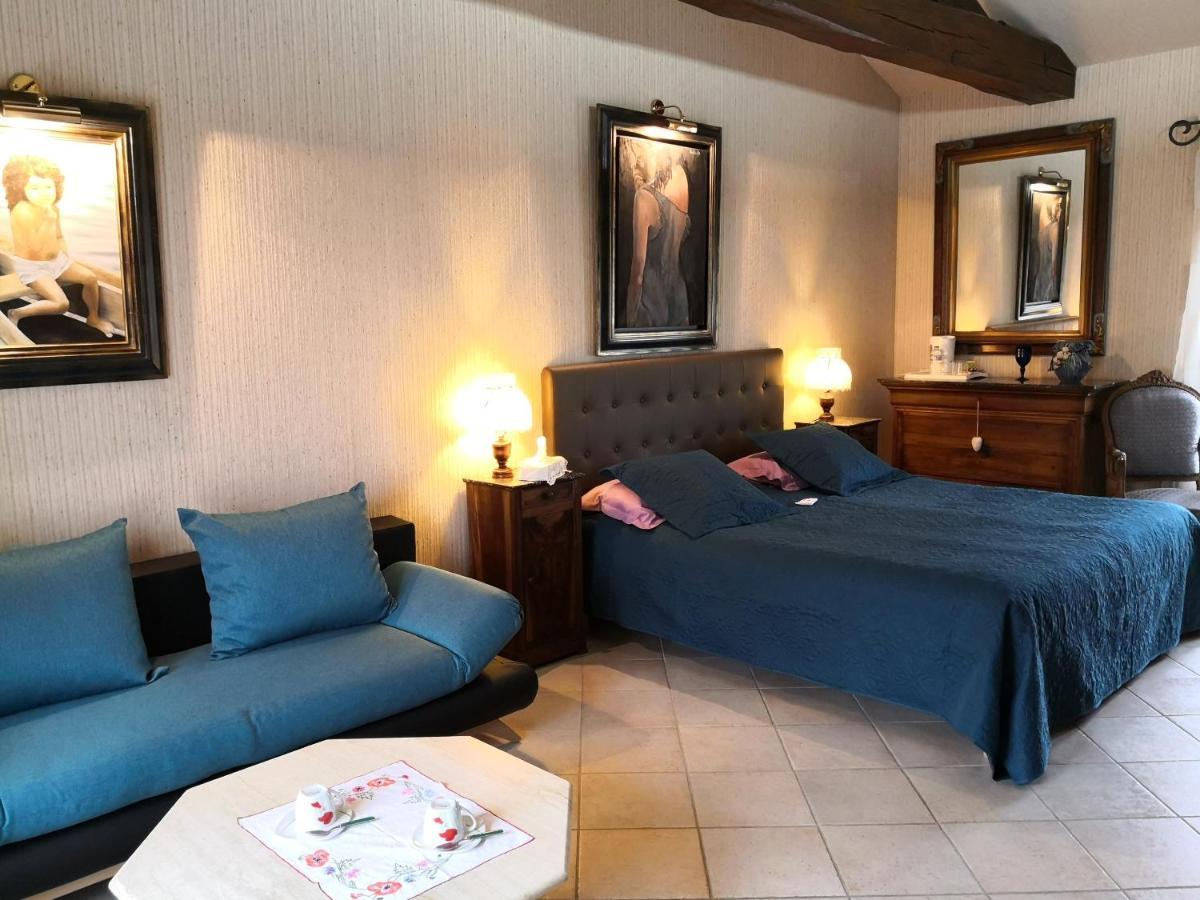Bed and Breakfast La Fontaine Des Arts Mansle-les-Fontaines Экстерьер фото